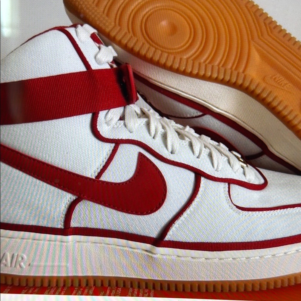 NIKE Air Force 1 High 07 LV8 SAIL-GYM RED VINTAGE